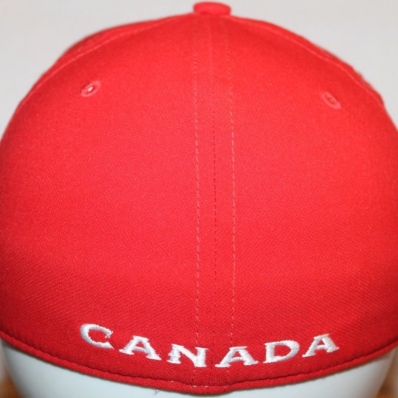 Vintage 90s Nike Team Canada Shirt + Hat - Picture 11 of 15